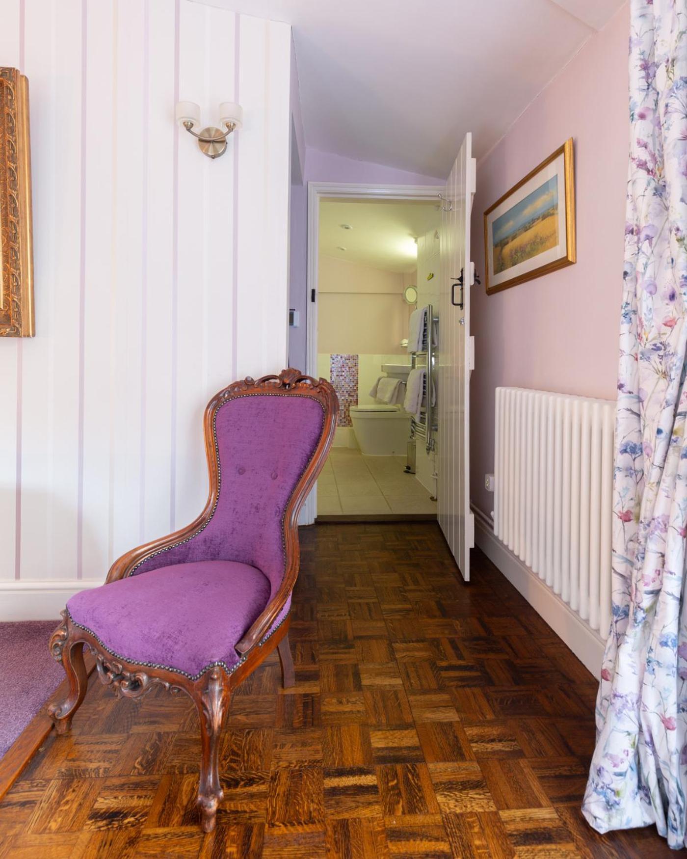 Frogs Hall B&B Eye  Bagian luar foto