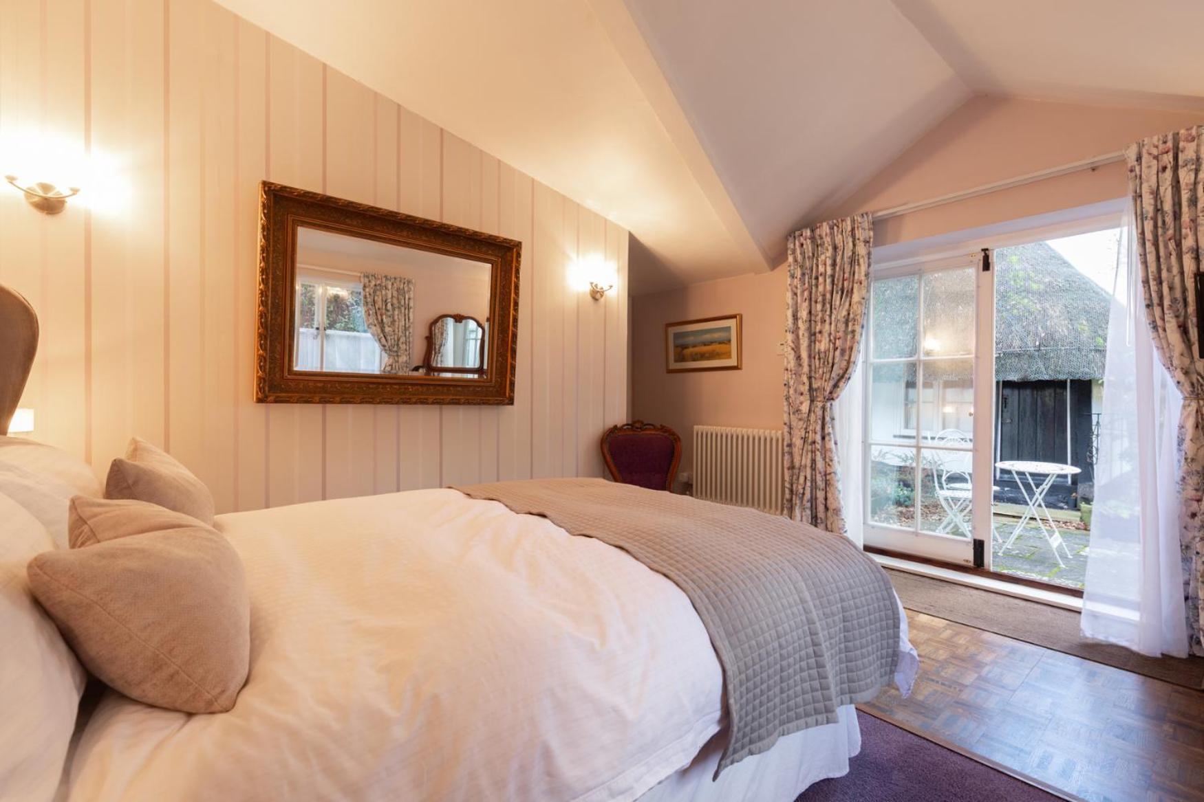 Frogs Hall B&B Eye  Bagian luar foto
